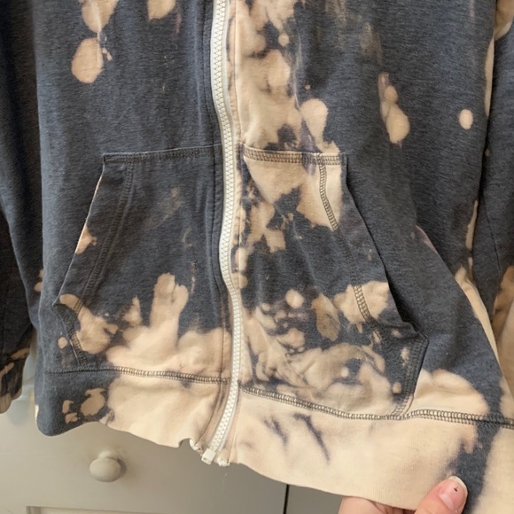 Unique Nike Jacket - Picture 3 of 5